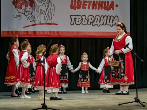 Над 350 участници събра юбилейният събор „Пролетни игри и обичаи – Цветница“ в Твърдица