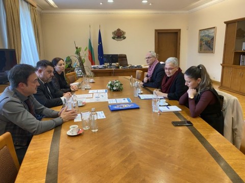 Зафиров и представител на ВКБООН обсъдиха миграцията и бежанците в България