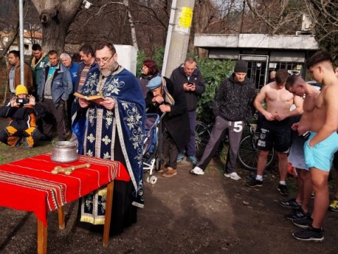 Твърдица спази традицията на Богоявление