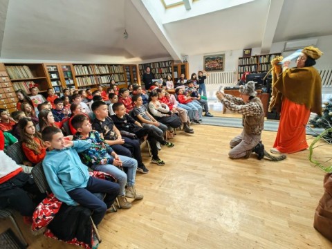 „Коледна магия“ 2025 завърши с награждаване в Регионална библиотека „Сава Доброплодни“ – Сливен