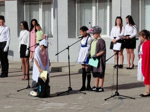 Тържествено начало на новата учебна година в Твърдица
