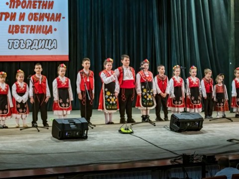 Над 350 участници събра юбилейният събор „Пролетни игри и обичаи – Цветница“ в Твърдица