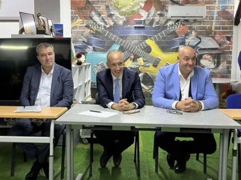 Министърът на образованието Красимир Вълчев гостува в Градец за Деня на народните будители