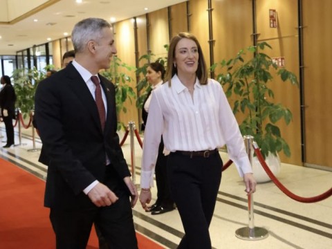 Андрей Гюров и Роберта Мецола обсъдиха сигурността, енергетиката и икономиката на ЕС