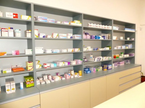 Честит Бабинден! Община Нова Загора с признание към екипа на Родилното отделение