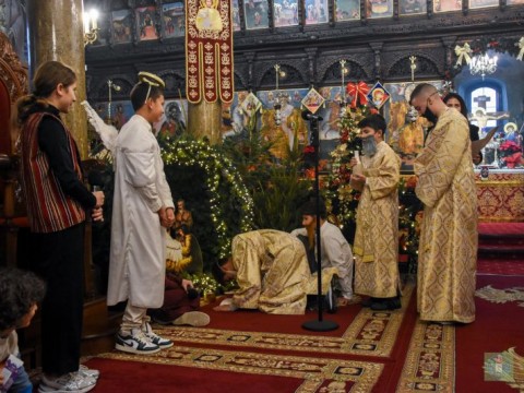 Децата от неделните училища в Сливен пресъздадоха чудото на Рождество с трогателна празнична програма