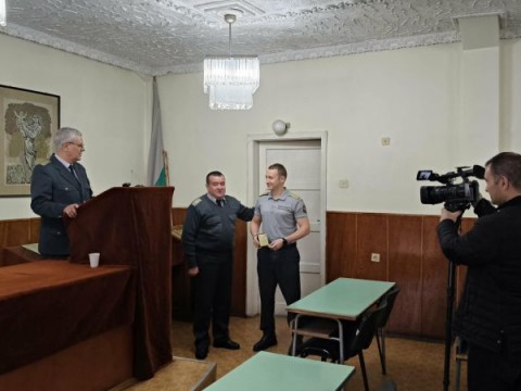 Трима пожарникари са наградени от ръководството на РДПБЗН-Сливен