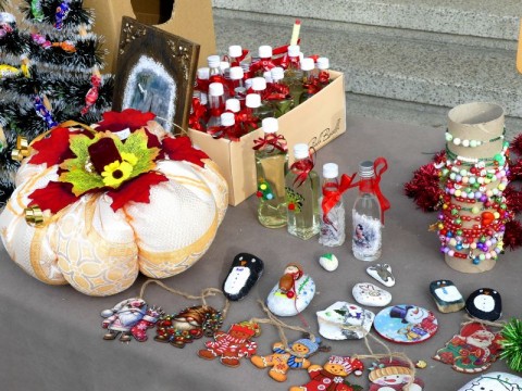 Коледен базар с мисия: Нова Загора обединява сърца в подкрепа на малката Стефи