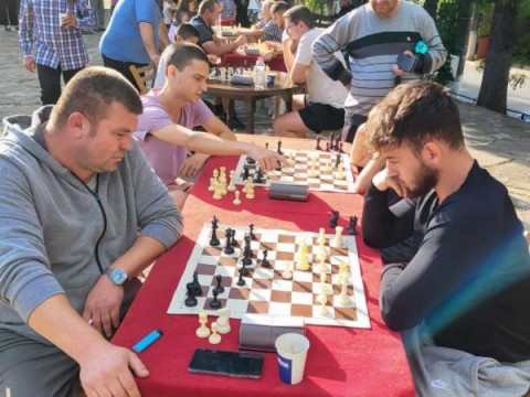 Талантливи деца и отлични шахматисти мереха сили в последната среща от шахматния празник в община Котел
