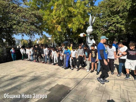 Ученици от Нова Загора се включиха в мемориалния пробег „Петко Йорданов – Динко Ганчев“