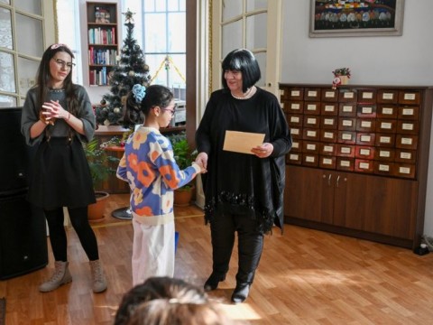 „Коледна магия“ 2025 завърши с награждаване в Регионална библиотека „Сава Доброплодни“ – Сливен