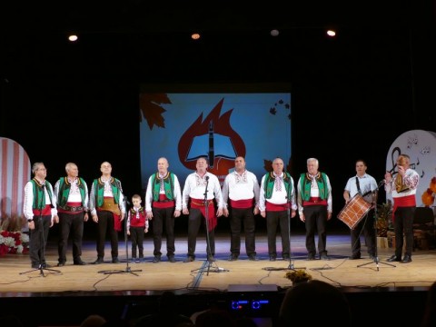 Вълнуваща Вечер на читалище „Напредък-2001“ озари Празника на Нова Загора