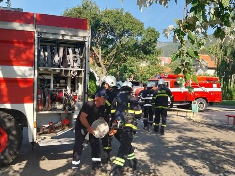 Малчугани от ДГ „Щастливо детство“ участваха в урок по пожарна безопасност в Твърдица