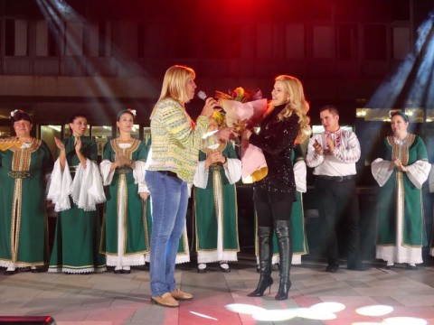 Нова Загора отпразнува Петковден с музика, обич и гордост