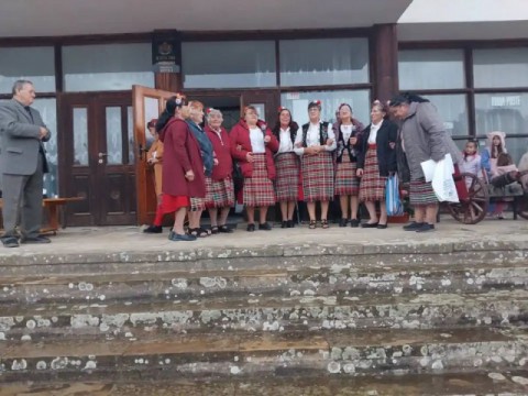 Фолклор и традиционни ястия събраха жители и гости на празник в Нейково