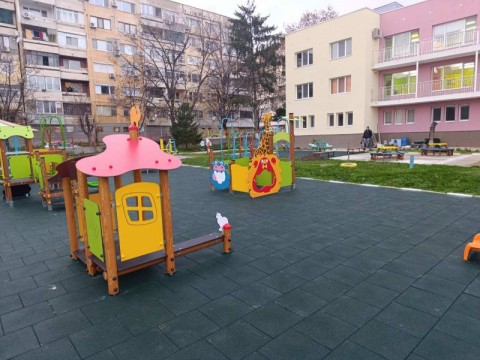 Nova detska ploshtadka