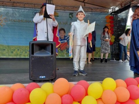 Карнавално шествие