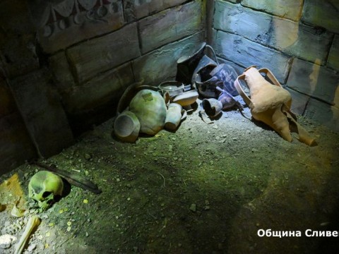 изложба - гробница