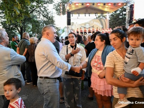 Фестивалът на стоте войводи беше открит с музика и празнично настроение