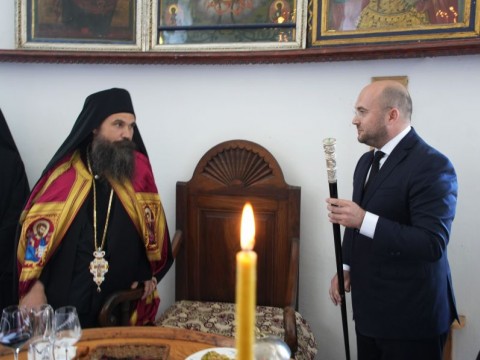 Новият игумен на Зографския манастир бе интронизиран в Атон, държавата засвидетелства подкрепа със символичен дар