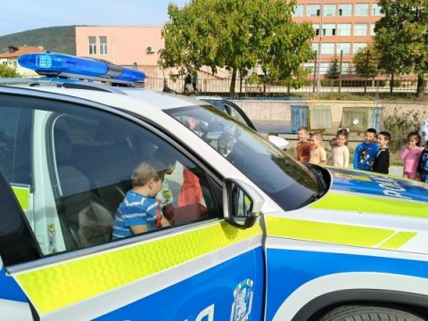 „Пътна полиция“ – Сливен учи децата на безопасно поведение на пътя