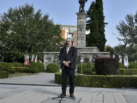 Стефан Радев