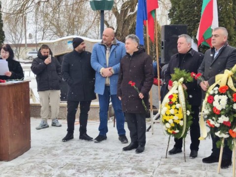 С възпоменателен митинг в Филаретово и Ябланово бе почетена паметта на жертвите на Възродителния процес