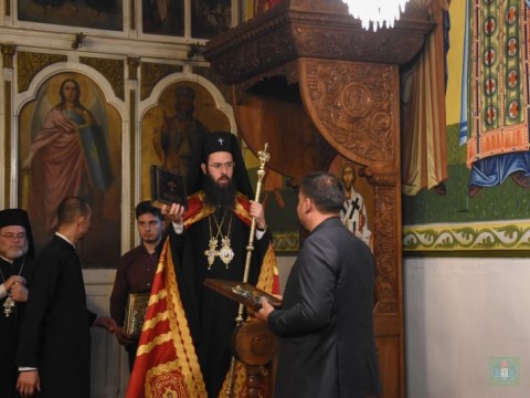 Празнична вечерня с петохлебие в Приморско