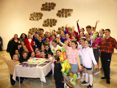 Бляскава премиера на мюзикъла „Звезда“ озари сцената в Нова Загора