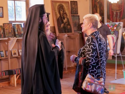 Сливенският митрополит Арсений посети село Маломир