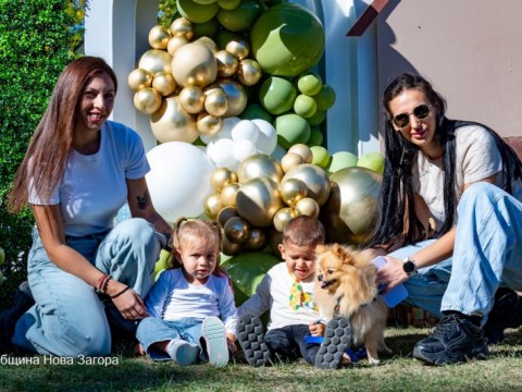 „Любов на 4 лапи“ събра любители на животните в Нова Загора
