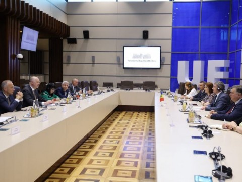 България е готова да сподели своя опит от преговорния процес за ЕС, обяви премиерът Желязков 