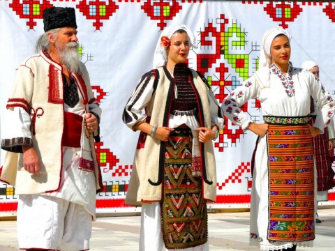 Нова Загора се потопи в магията на шевицата и традициите