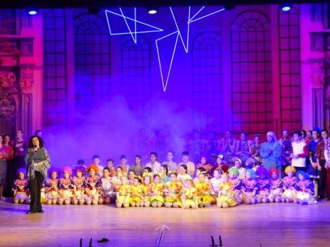 Бляскава премиера на мюзикъла „Звезда“ озари сцената в Нова Загора