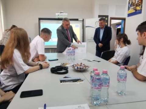 Детективи на европейски проекти