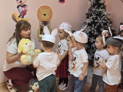 „Утринна история“ – споделена грижа и споделен успех в яслените групи на ДГ „Еделвайс“