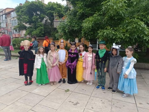 Карнавално шествие