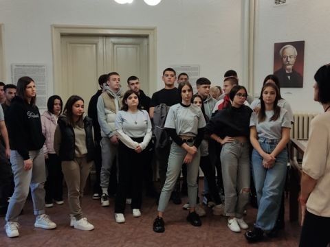 Изложбата за Сава Доброплодни привлече рекорден брой посетители в Сливен