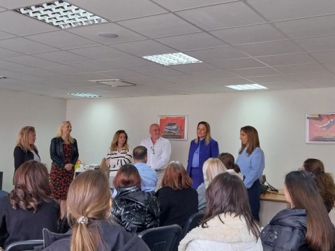 Национална кръгла маса в Твърдица обедини екипите на ЦОП в дискусия за подобряване на комуникационните умения