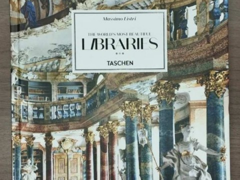 Регионална библиотека „Сава Доброплодни - Сливен получи като дарение уникално издание