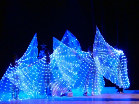 „Изгубеният коледен звън“ донесе коледна магия на децата в Нова Загора