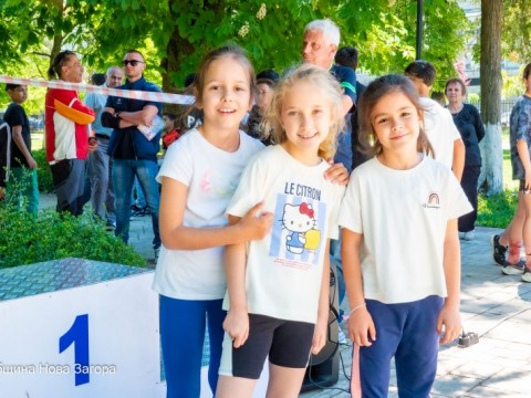 Турнир по лека атлетика събра ученици в Нова Загора по повод Деня на българския спорт