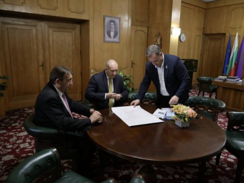Румен Радев: По-добрата свързаност на Велико Търново има стратегическо значение за свързаността на цяла Северна България
