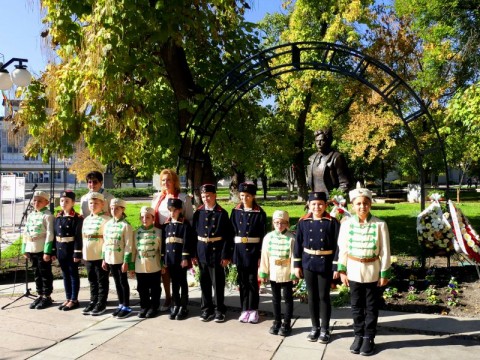 Нова Загора откри паметник на Стоян Омарчевски – родолюбеца, завещал на България Деня на народните будители