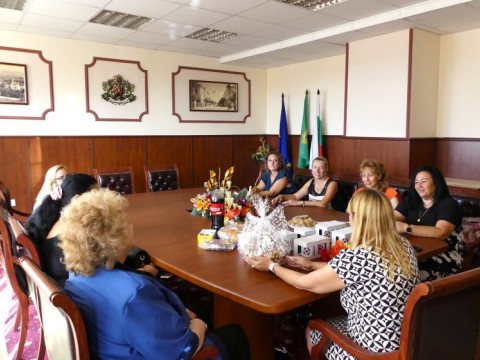 Нова Загора отбеляза Успение Богородично с празнична литургия и поздрави към имениците