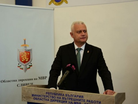  Министър Емил Дечев: Работете енергично, безкомпромисно, смело, но законосъобразно. Ако действате така, винаги ще ви защитя