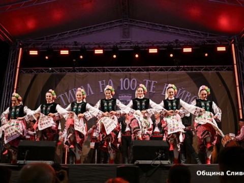 Фестивалът на стоте войводи беше открит с музика и празнично настроение