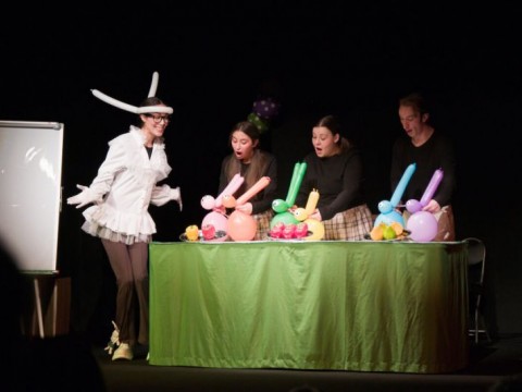 „Зайци Байци – Любознайци“ ще зарадва децата в Кукления театър в Сливен на 21 март