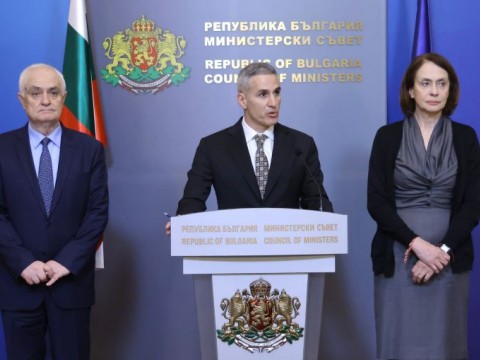 Гюров: България не е директно застрашена от военните действия в Близкия изток, гражданите да не се поддават на дезинформация